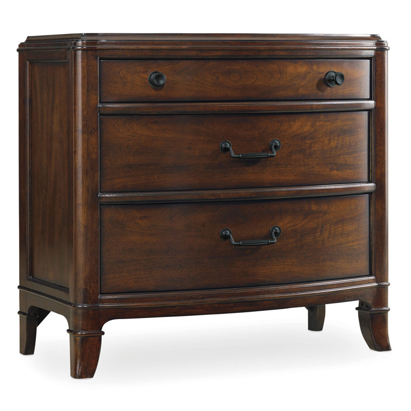 Hooker Furniture Palisade 3 Drawer Solid Wood Bachelor's Chest in